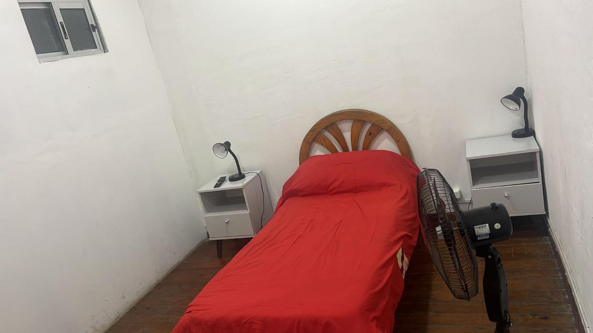 Montevideo Port Hostel Room photo