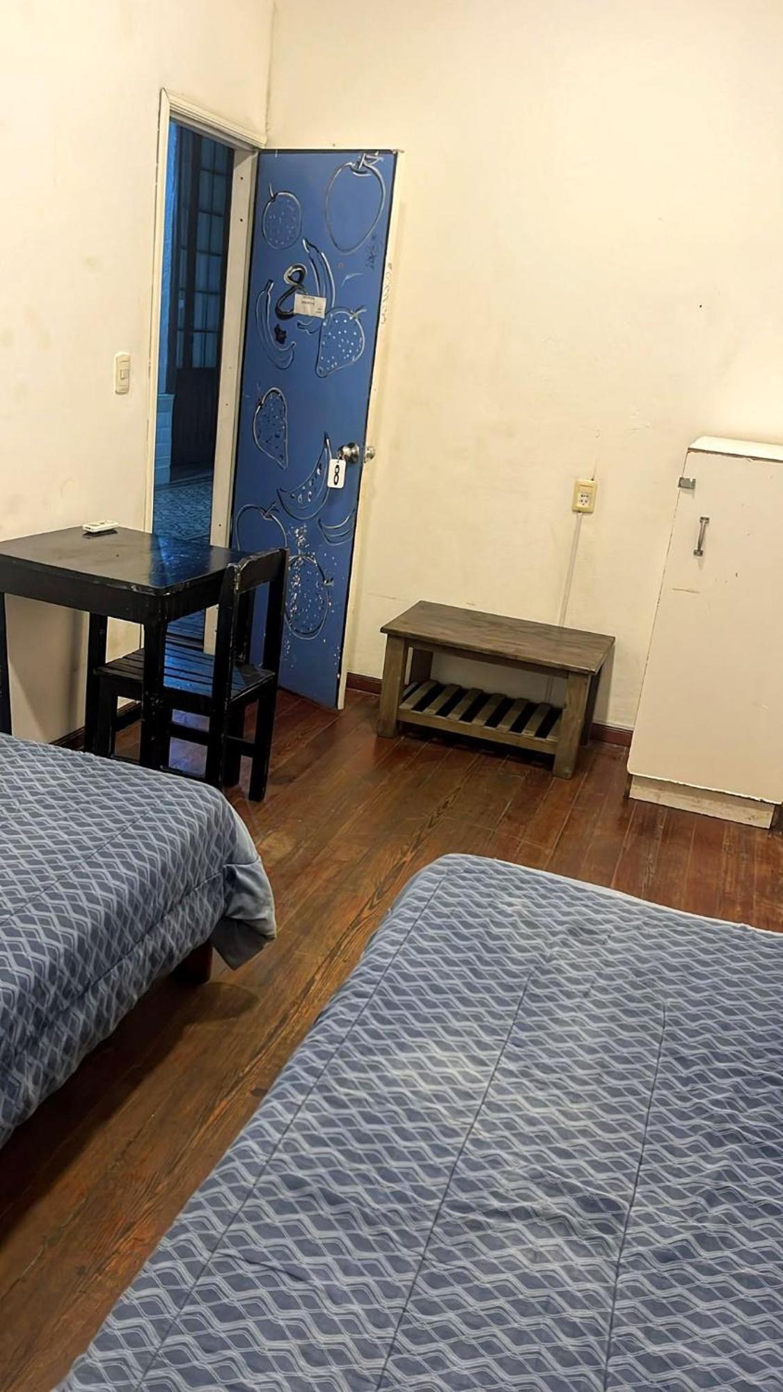 Montevideo Port Hostel Room photo